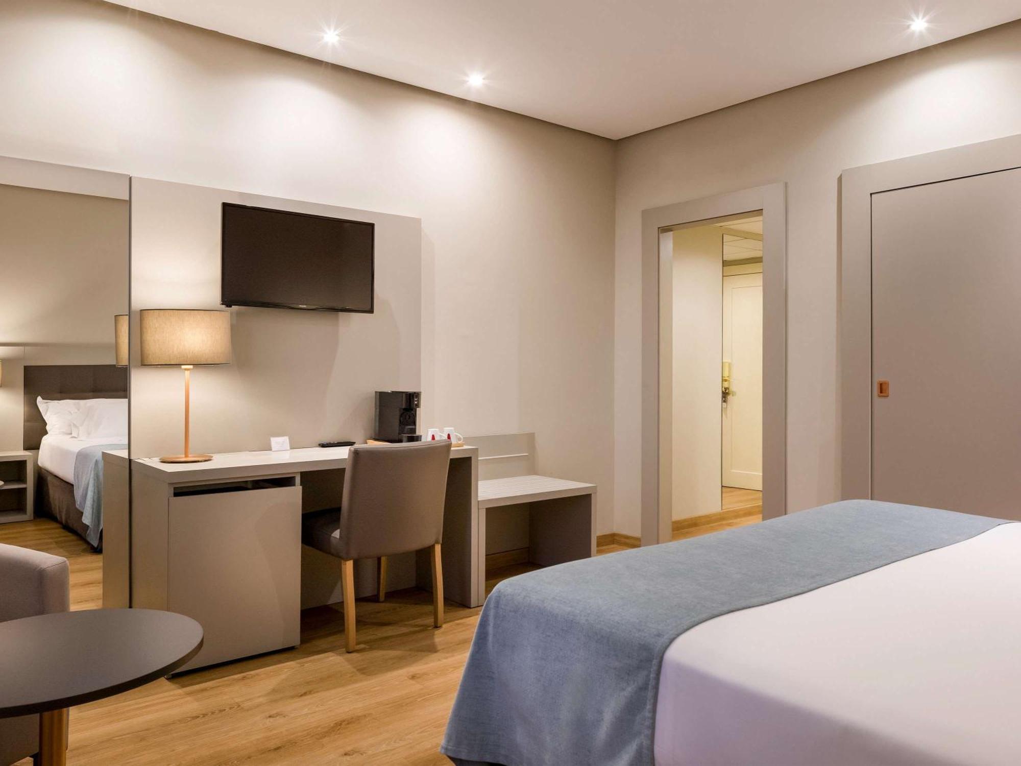 Mercure Carlton Rioja Λογκρόνο Εξωτερικό φωτογραφία