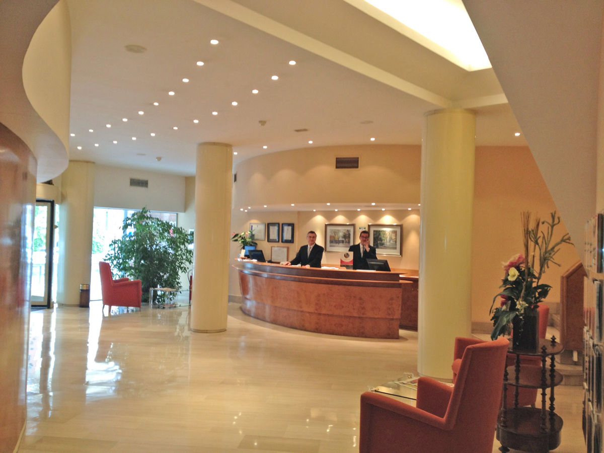 Mercure Carlton Rioja Λογκρόνο Εσωτερικό φωτογραφία