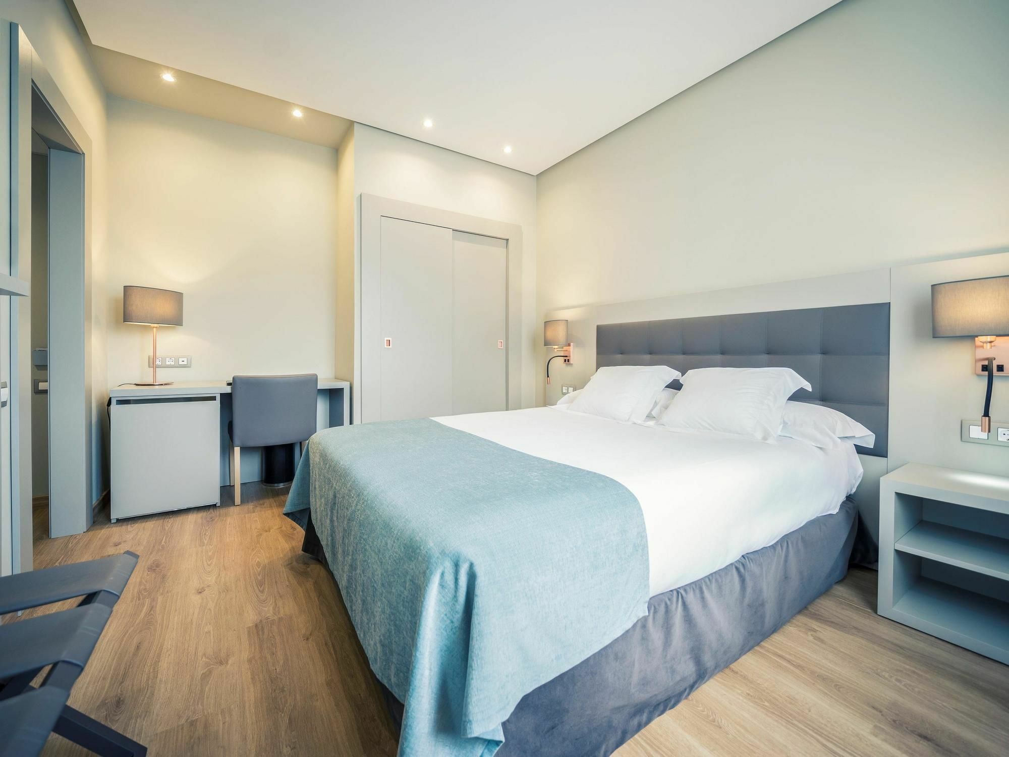 Mercure Carlton Rioja Λογκρόνο Εξωτερικό φωτογραφία